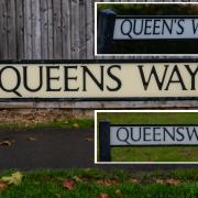 Queen's Way is spelt three different ways on the same roundabout.